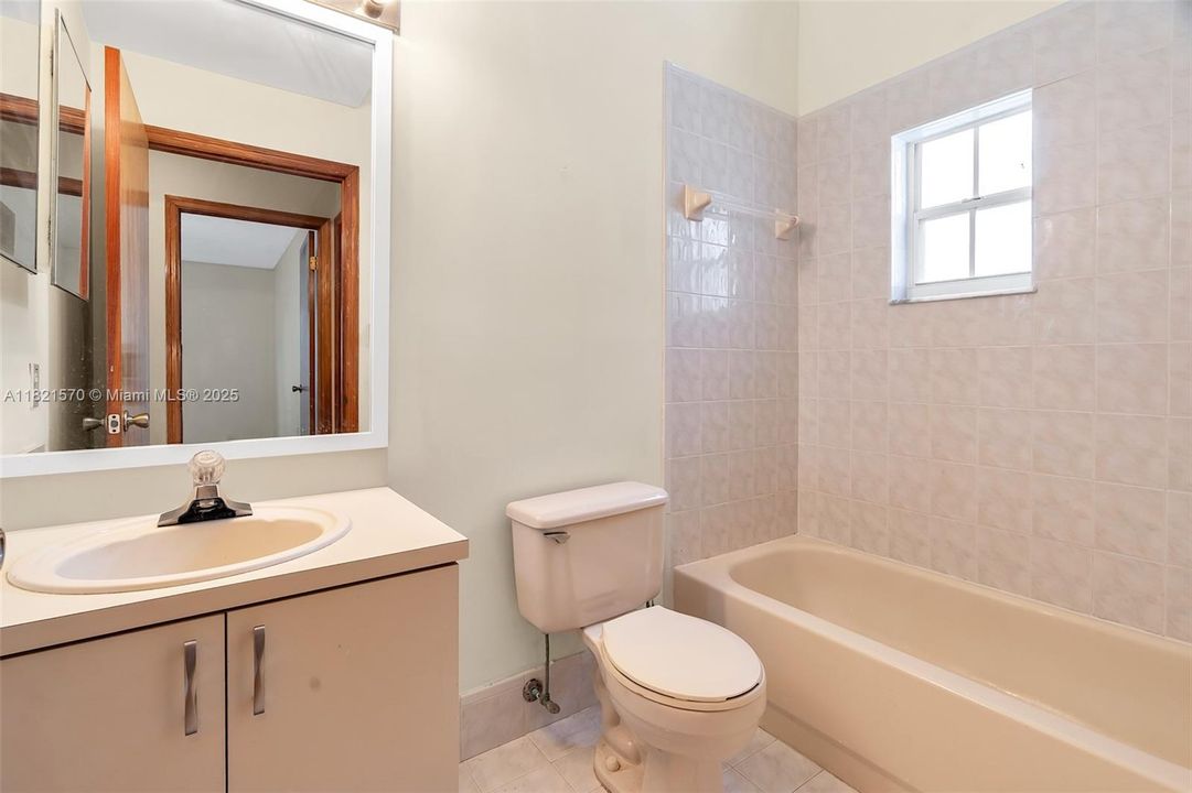 Recently Sold: $649,900 (4 beds, 2 baths, 1909 Square Feet)