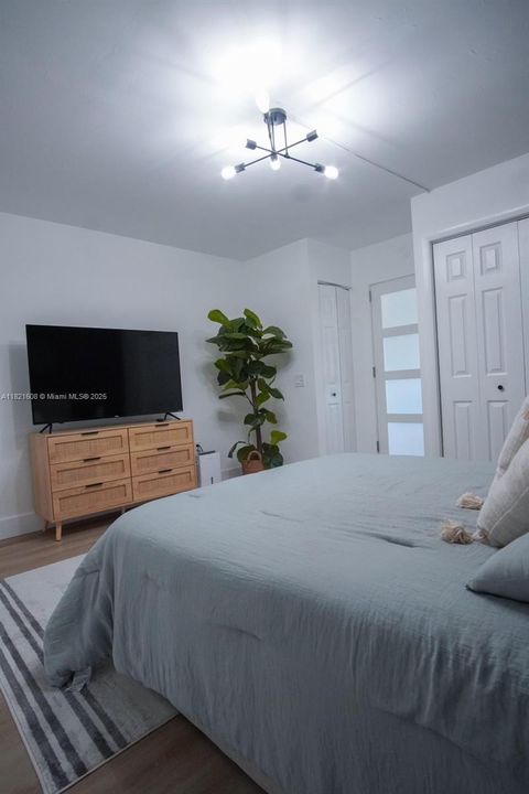 На продажу: $340,000 (1 спален, 1 ванн, 738 Квадратных фут)