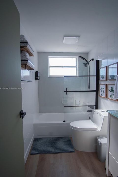 На продажу: $340,000 (1 спален, 1 ванн, 738 Квадратных фут)