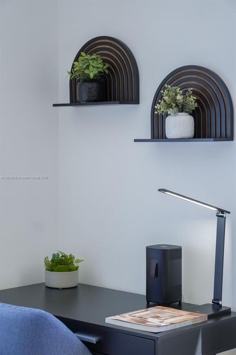 На продажу: $340,000 (1 спален, 1 ванн, 738 Квадратных фут)