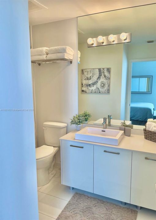 待售: $345,000 (1 贝兹, 1 浴室, 430 平方英尺)