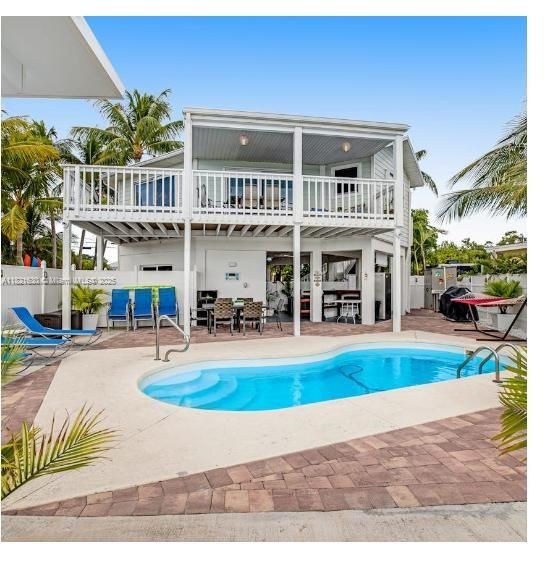 Недавно продано: $1,550,000 (2 спален, 2 ванн, 1057 Квадратных фут)