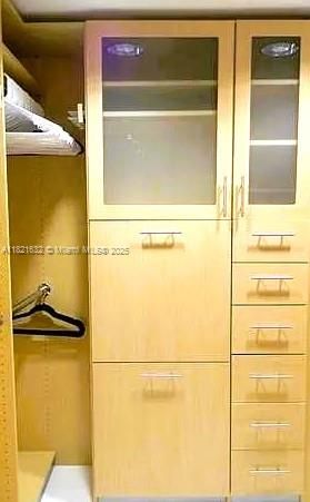 待售: $599,000 (2 贝兹, 2 浴室, 1107 平方英尺)