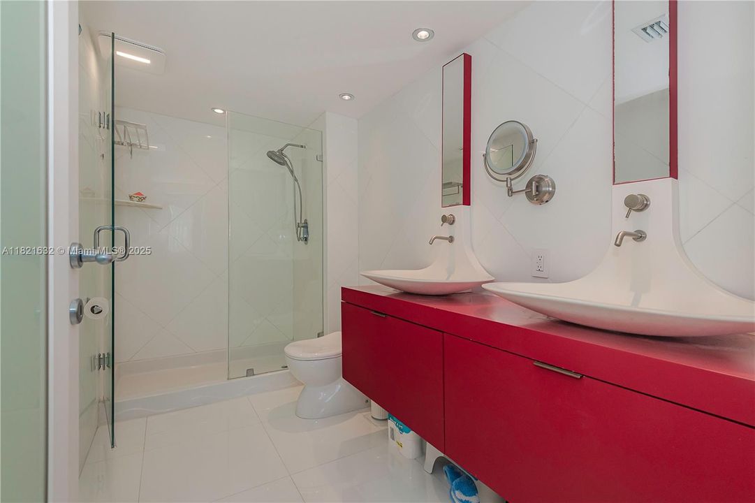 待售: $599,000 (2 贝兹, 2 浴室, 1107 平方英尺)