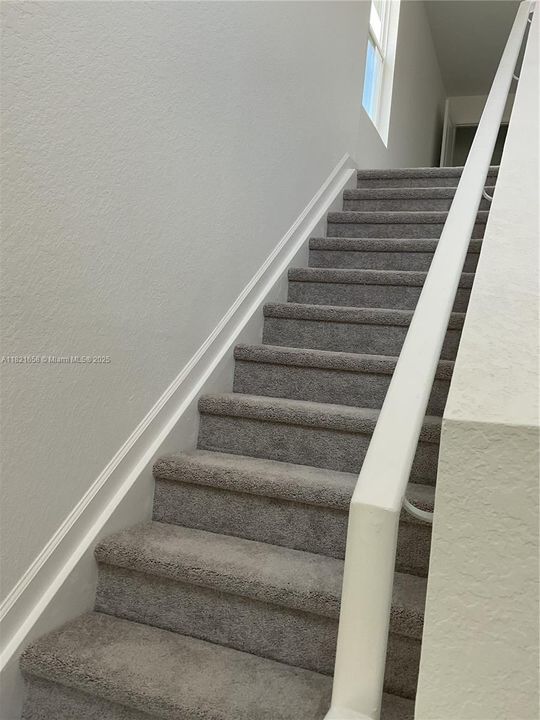 Active With Contract: $2,600 (5 beds, 2 baths, 2326 Square Feet)