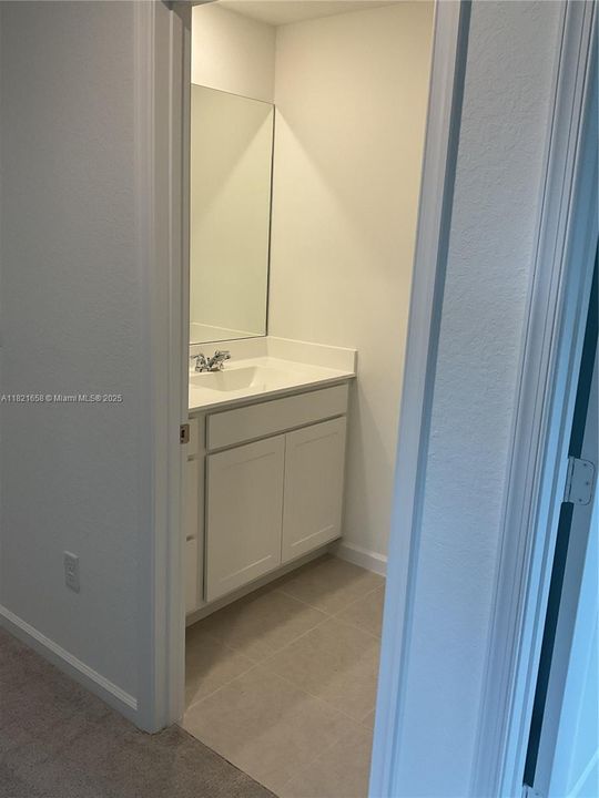 Active With Contract: $2,600 (5 beds, 2 baths, 2326 Square Feet)