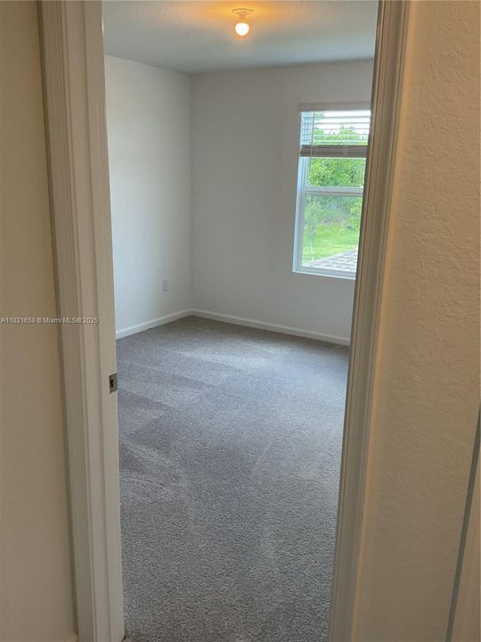 Active With Contract: $2,600 (5 beds, 2 baths, 2326 Square Feet)