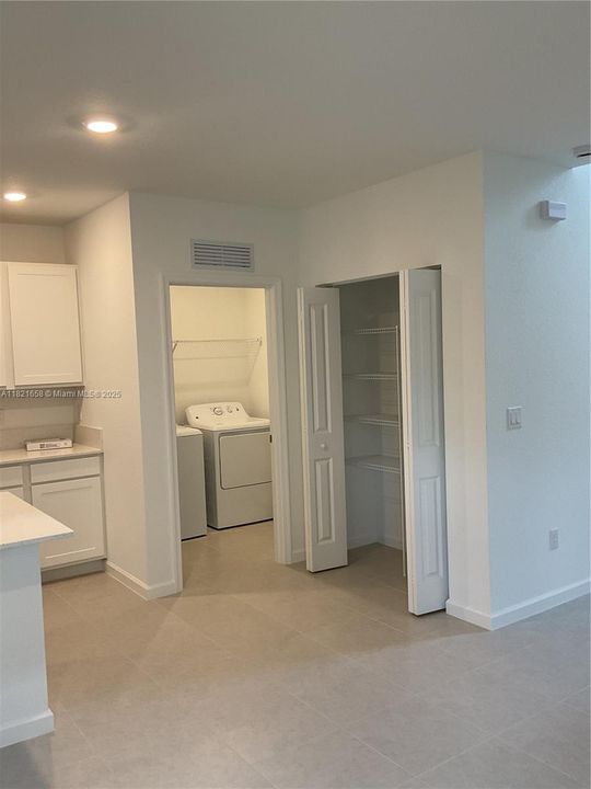 Active With Contract: $2,600 (5 beds, 2 baths, 2326 Square Feet)