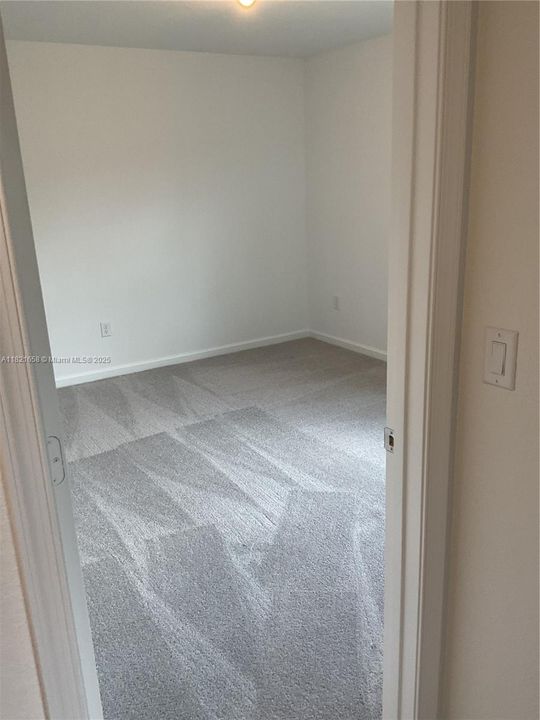 Active With Contract: $2,600 (5 beds, 2 baths, 2326 Square Feet)