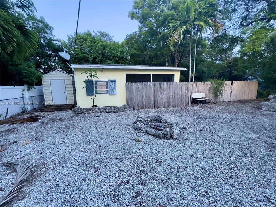 Recientemente alquilado: $2,800 (2 camas, 2 baños, 1100 Pies cuadrados)