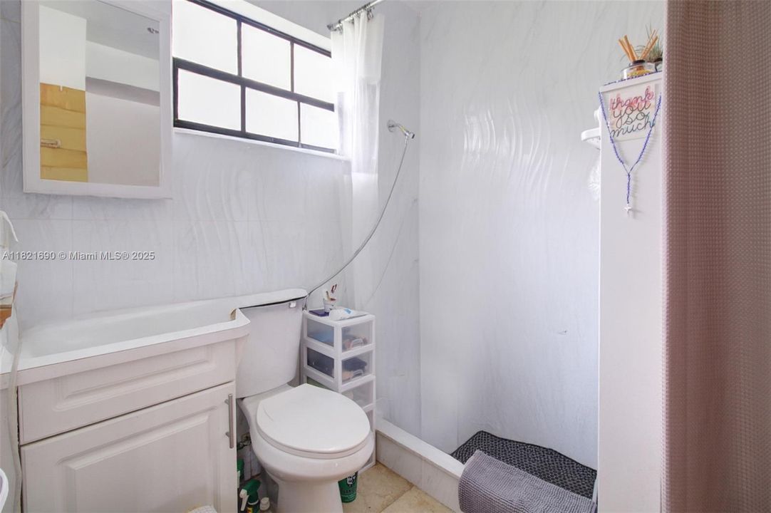 For Sale: $825,000 (3 beds, 2 baths, 1767 Square Feet)