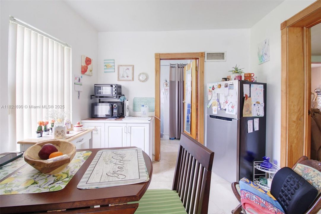 For Sale: $825,000 (3 beds, 2 baths, 1767 Square Feet)