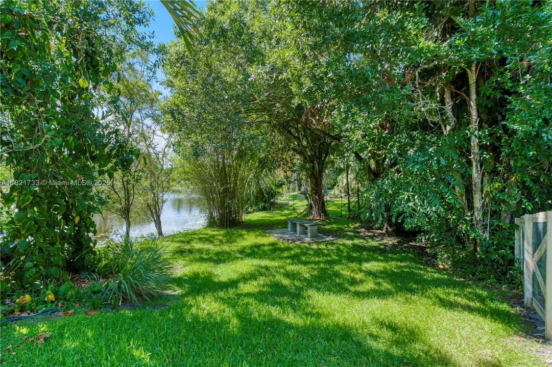 Active With Contract: $1,300,000 (5 beds, 3 baths, 3971 Square Feet)