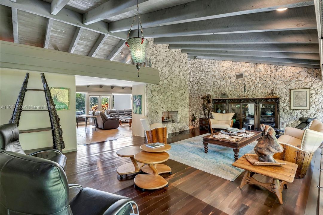 Active With Contract: $1,300,000 (5 beds, 3 baths, 3971 Square Feet)