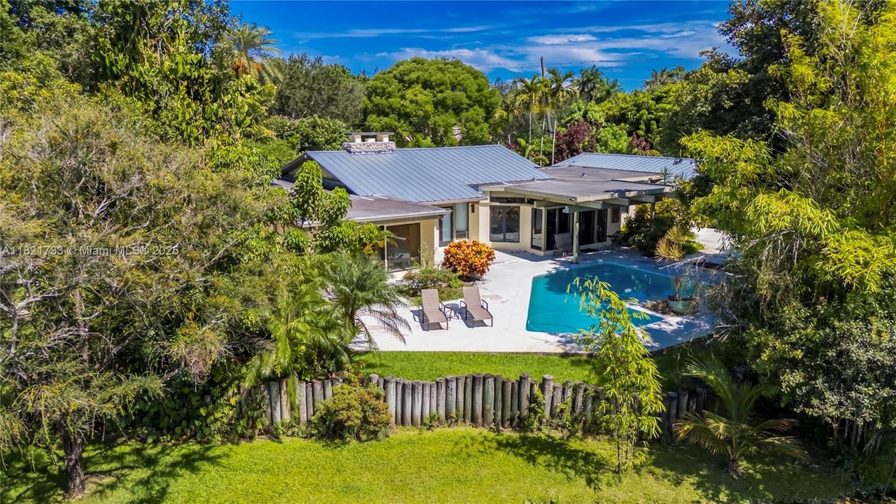 Active With Contract: $1,300,000 (5 beds, 3 baths, 3971 Square Feet)