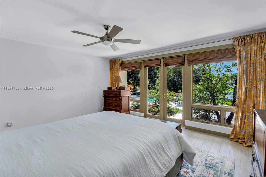 Active With Contract: $1,300,000 (5 beds, 3 baths, 3971 Square Feet)