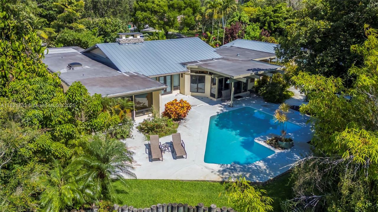 Active With Contract: $1,300,000 (5 beds, 3 baths, 3971 Square Feet)