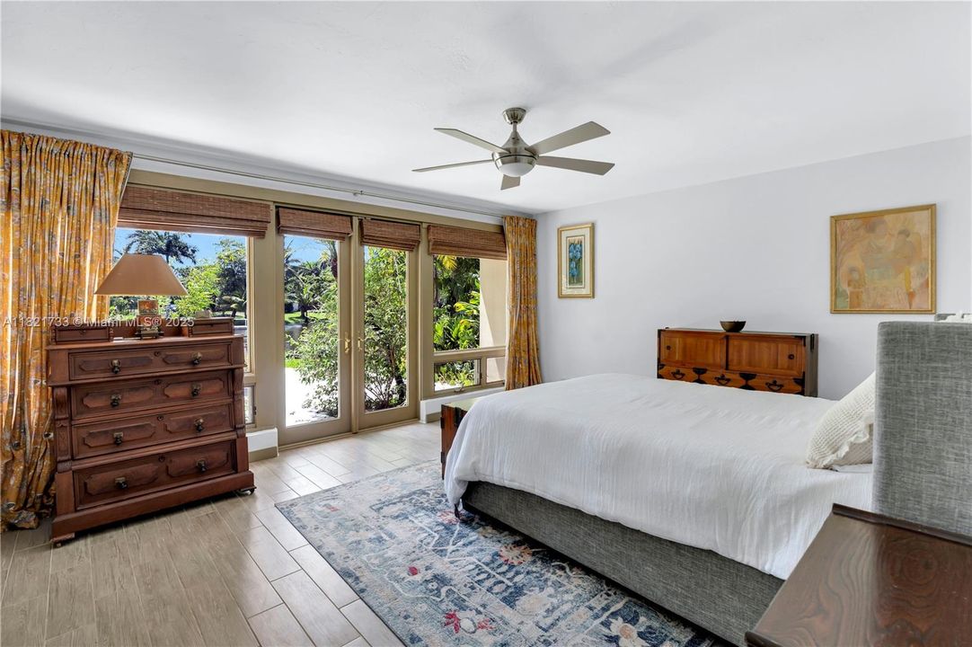 Active With Contract: $1,300,000 (5 beds, 3 baths, 3971 Square Feet)