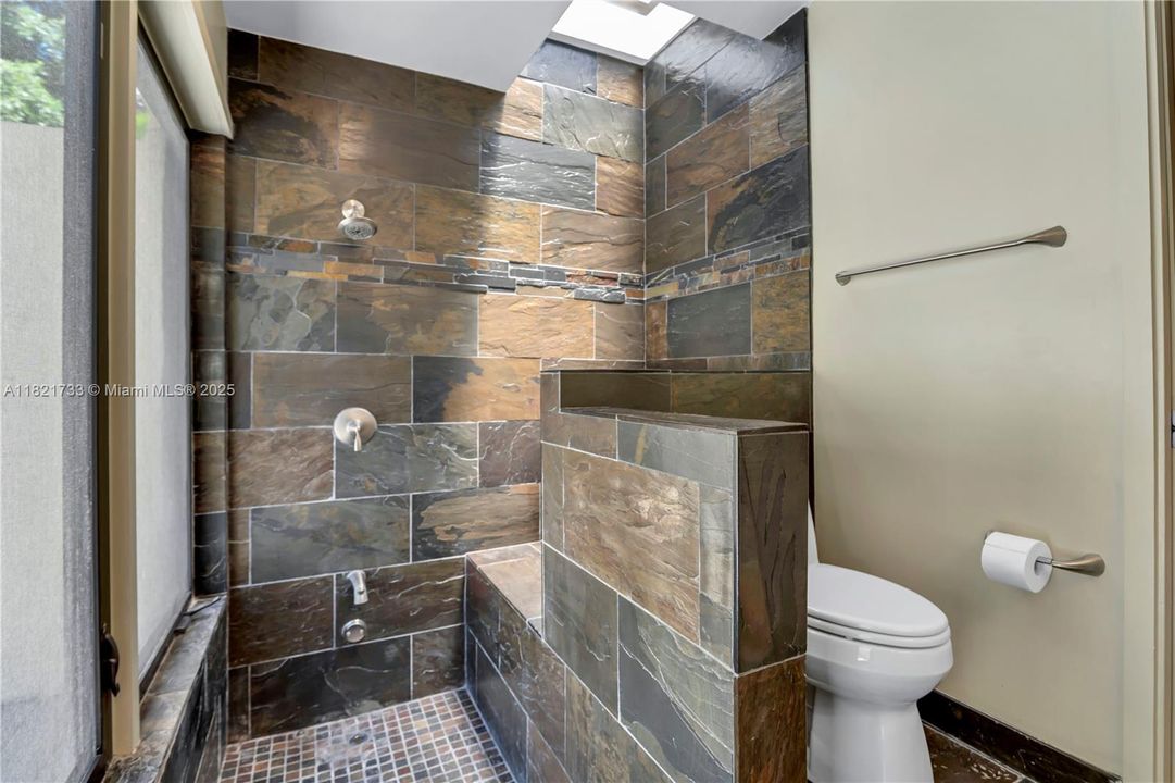 Active With Contract: $1,300,000 (5 beds, 3 baths, 3971 Square Feet)