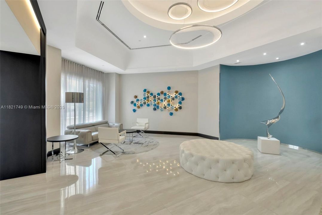 На продажу: $1,900,000 (3 спален, 2 ванн, 2020 Квадратных фут)