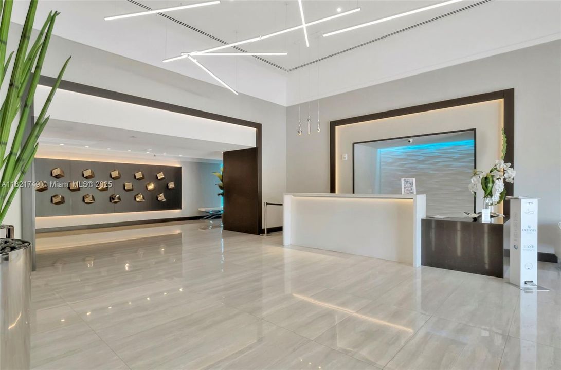 На продажу: $1,900,000 (3 спален, 2 ванн, 2020 Квадратных фут)