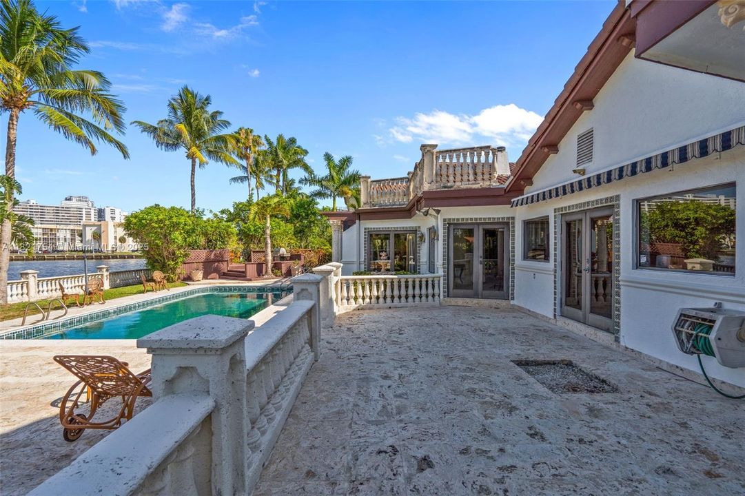 На продажу: $7,490,000 (5 спален, 6 ванн, 6738 Квадратных фут)