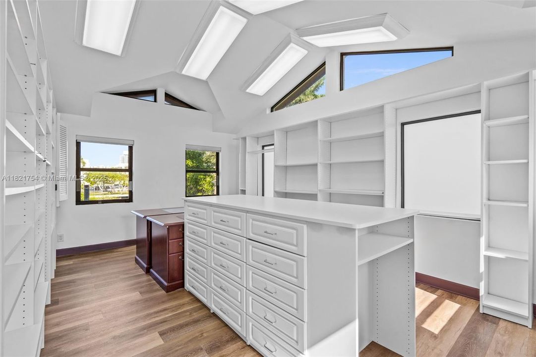 На продажу: $7,490,000 (5 спален, 6 ванн, 6738 Квадратных фут)