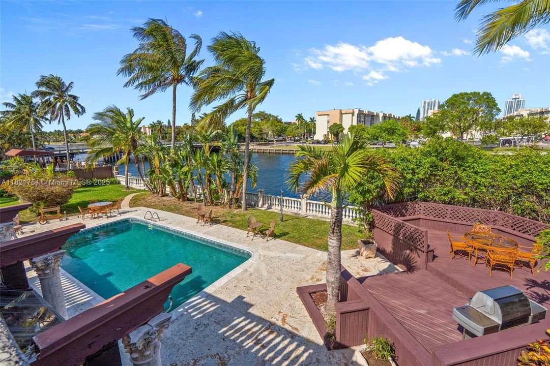 На продажу: $7,490,000 (5 спален, 6 ванн, 6738 Квадратных фут)