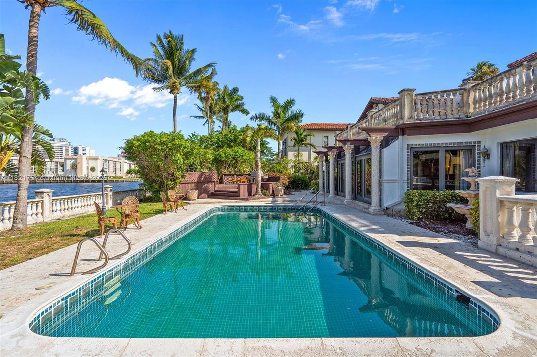 На продажу: $7,490,000 (5 спален, 6 ванн, 6738 Квадратных фут)