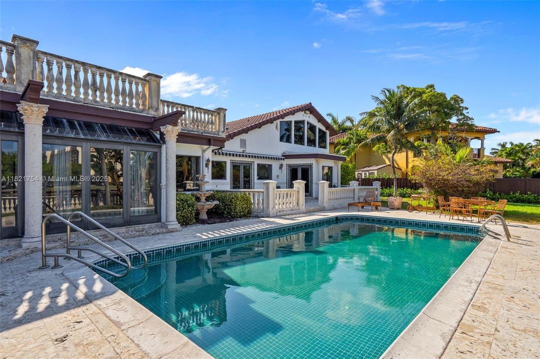 На продажу: $7,490,000 (5 спален, 6 ванн, 6738 Квадратных фут)