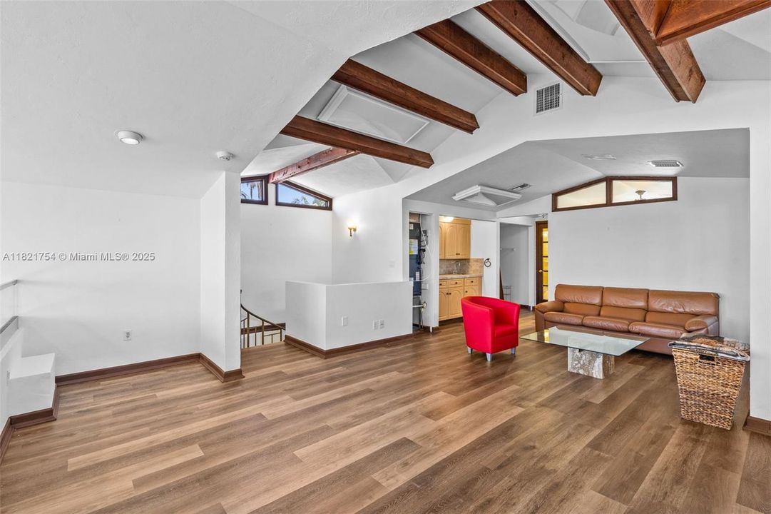 На продажу: $7,490,000 (5 спален, 6 ванн, 6738 Квадратных фут)