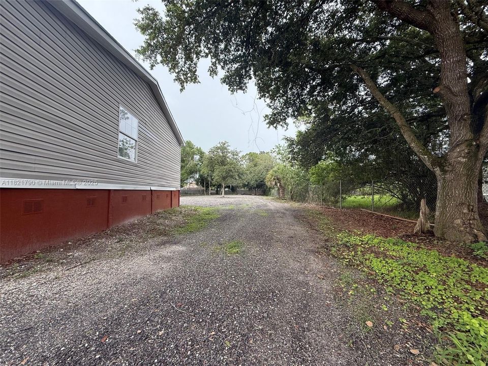 Vendido Recientemente: $280,000 (3 camas, 2 baños, 0 Pies cuadrados)