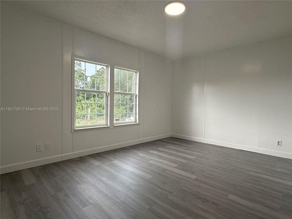 Vendido Recientemente: $280,000 (3 camas, 2 baños, 0 Pies cuadrados)