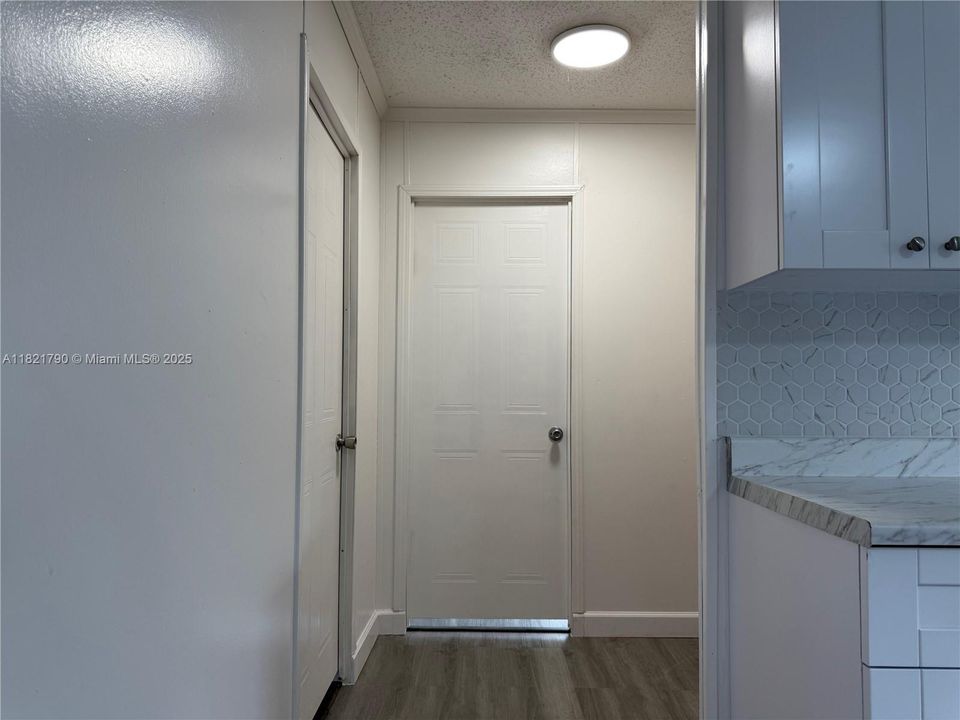 Vendido Recientemente: $280,000 (3 camas, 2 baños, 0 Pies cuadrados)