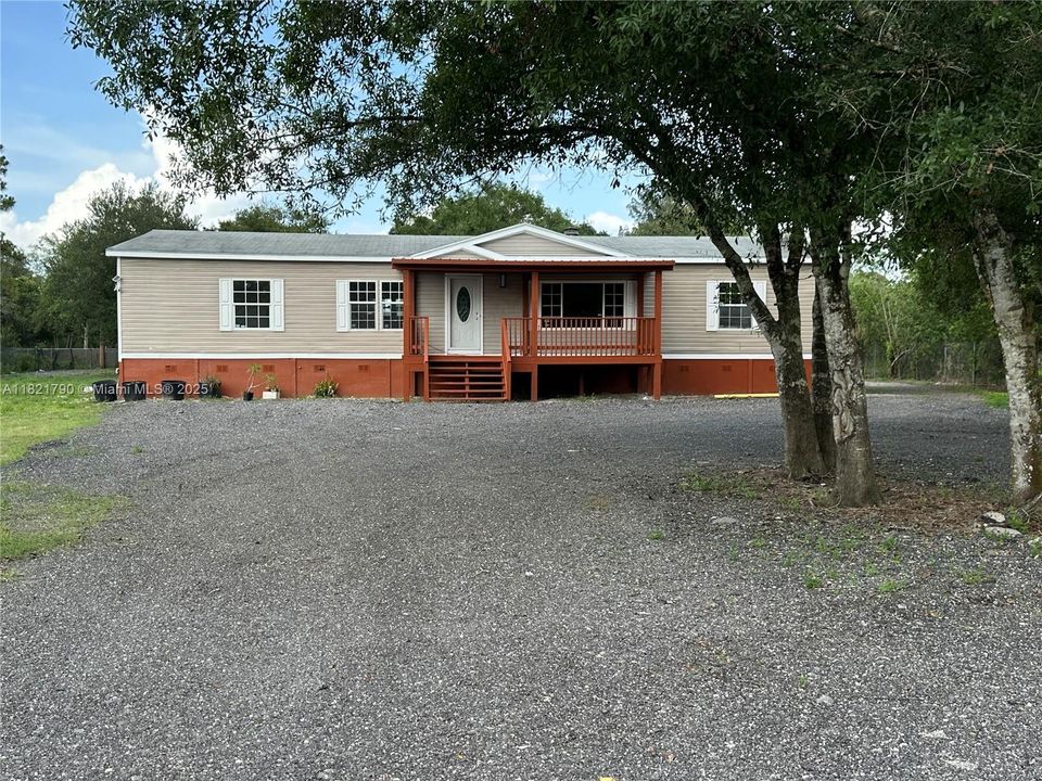 Vendido Recientemente: $280,000 (3 camas, 2 baños, 0 Pies cuadrados)