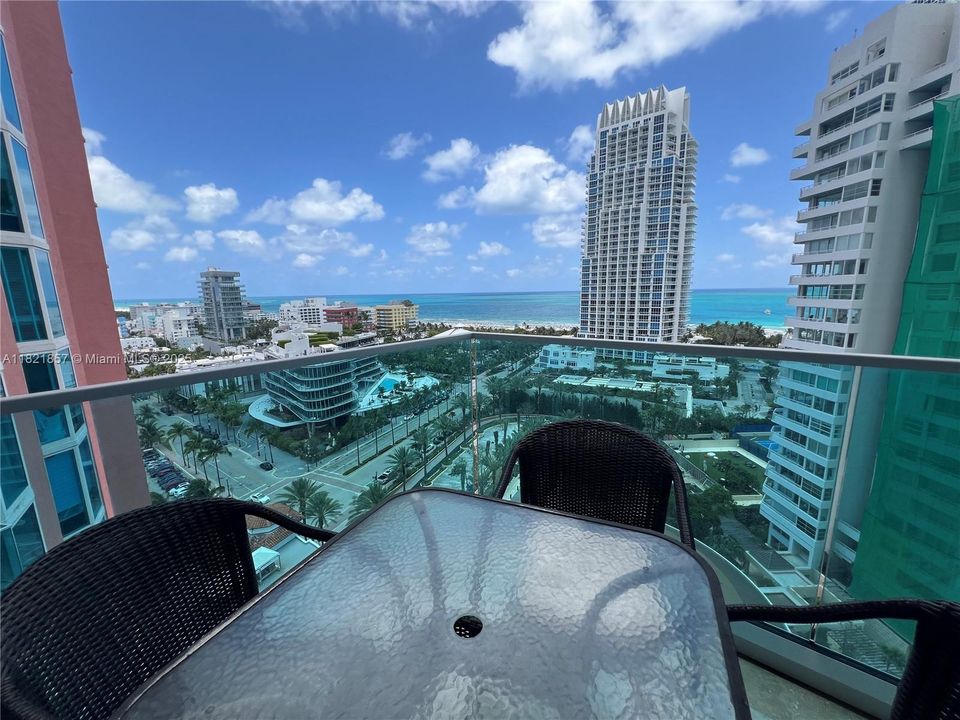 Vendido Recientemente: $2,350,000 (2 camas, 2 baños, 2040 Pies cuadrados)