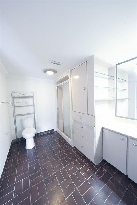 upstairs master bathroom