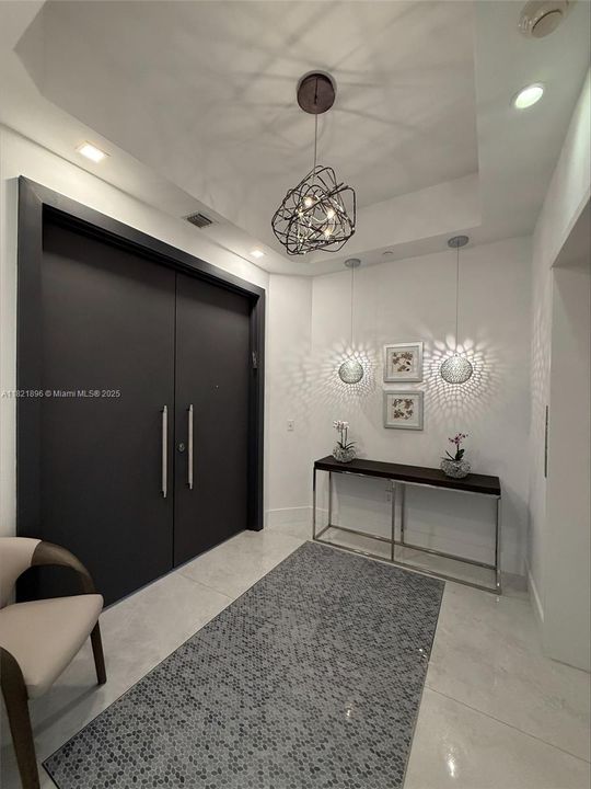 Activo con contrato: $5,950,000 (4 camas, 4 baños, 4331 Pies cuadrados)