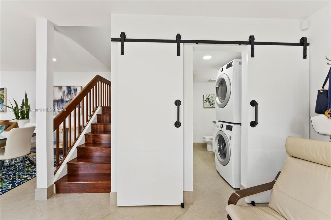 En Venta: $349,900 (2 camas, 2 baños, 1284 Pies cuadrados)