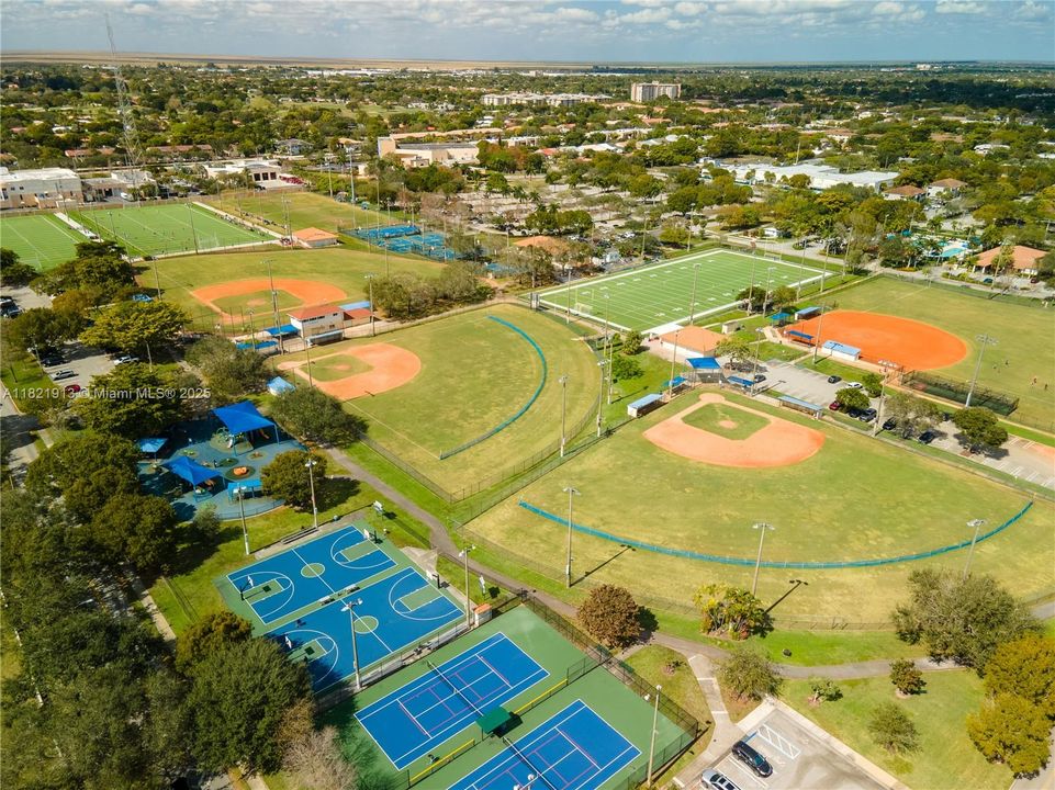 En Venta: $349,900 (2 camas, 2 baños, 1284 Pies cuadrados)