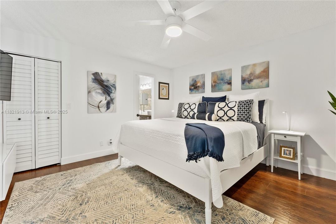 En Venta: $349,900 (2 camas, 2 baños, 1284 Pies cuadrados)