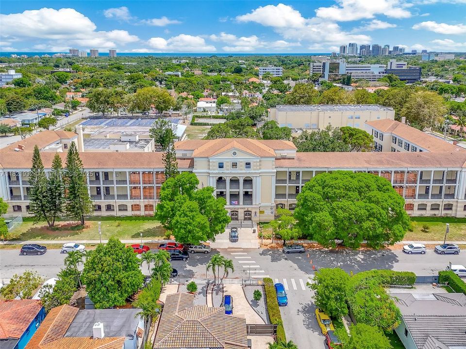 Недавно продано: $915,000 (2 спален, 2 ванн, 1331 Квадратных фут)