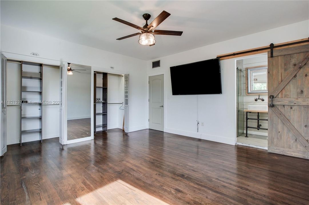 Недавно продано: $915,000 (2 спален, 2 ванн, 1331 Квадратных фут)