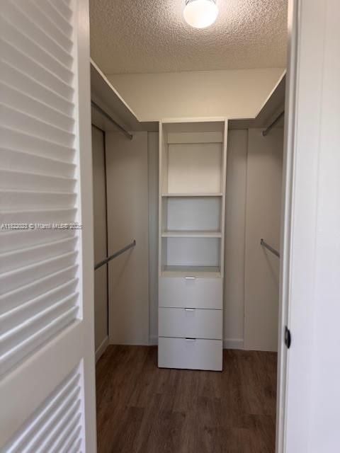 Vendido Recientemente: $330,000 (2 camas, 1 baños, 906 Pies cuadrados)