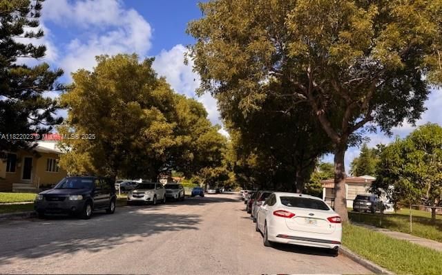 Vendido Recientemente: $330,000 (2 camas, 1 baños, 906 Pies cuadrados)