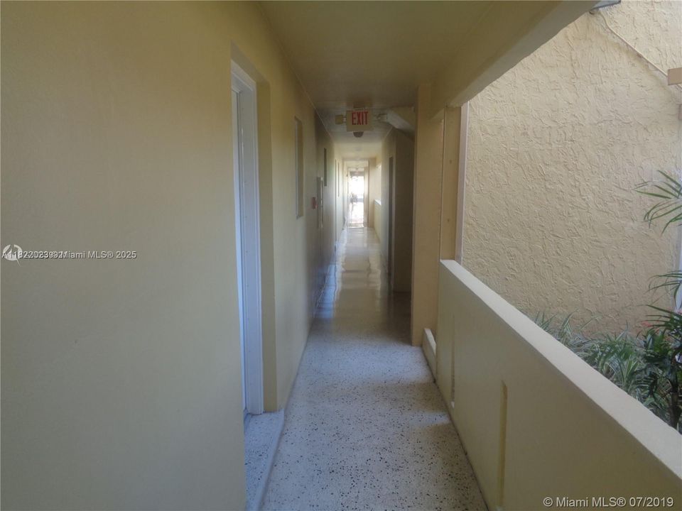 Vendido Recientemente: $330,000 (2 camas, 1 baños, 906 Pies cuadrados)