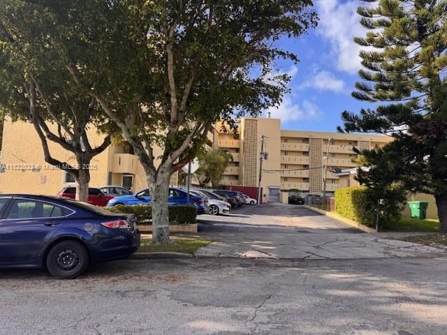 Vendido Recientemente: $330,000 (2 camas, 1 baños, 906 Pies cuadrados)