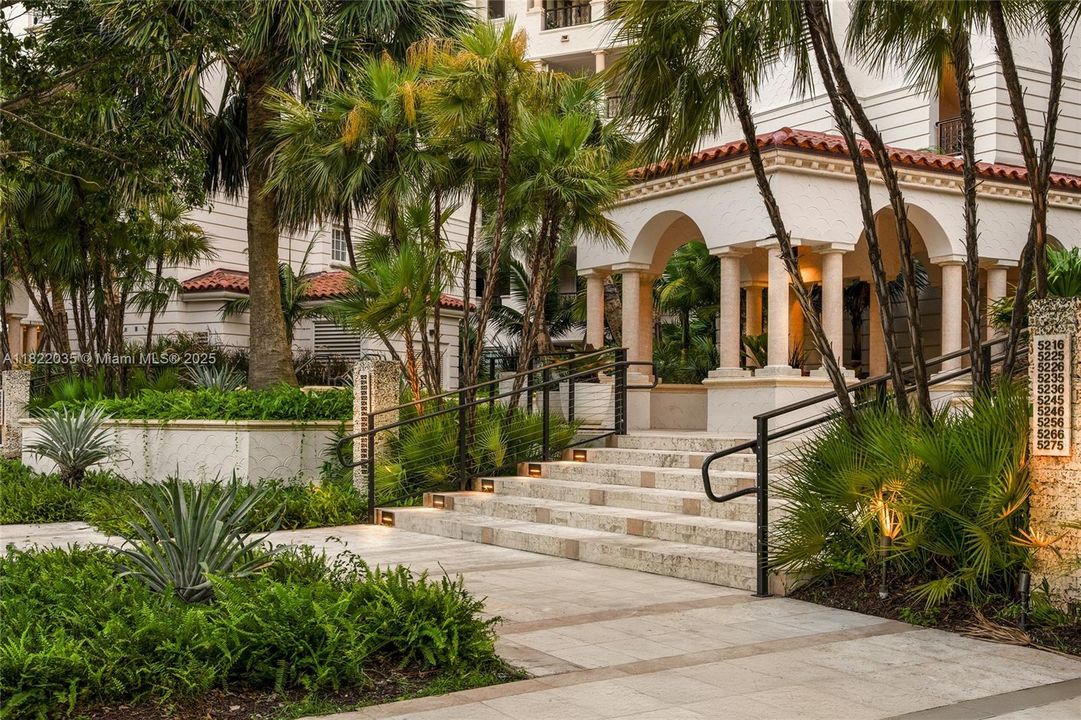 待售: $8,980,000 (4 贝兹, 4 浴室, 3790 平方英尺)