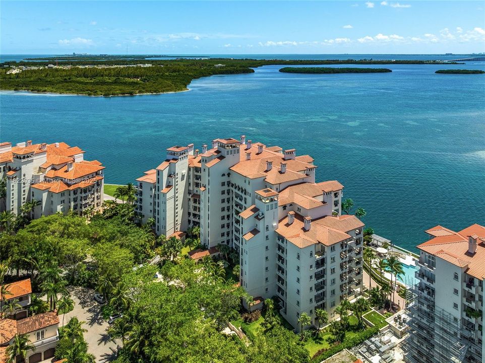 待售: $8,980,000 (4 贝兹, 4 浴室, 3790 平方英尺)