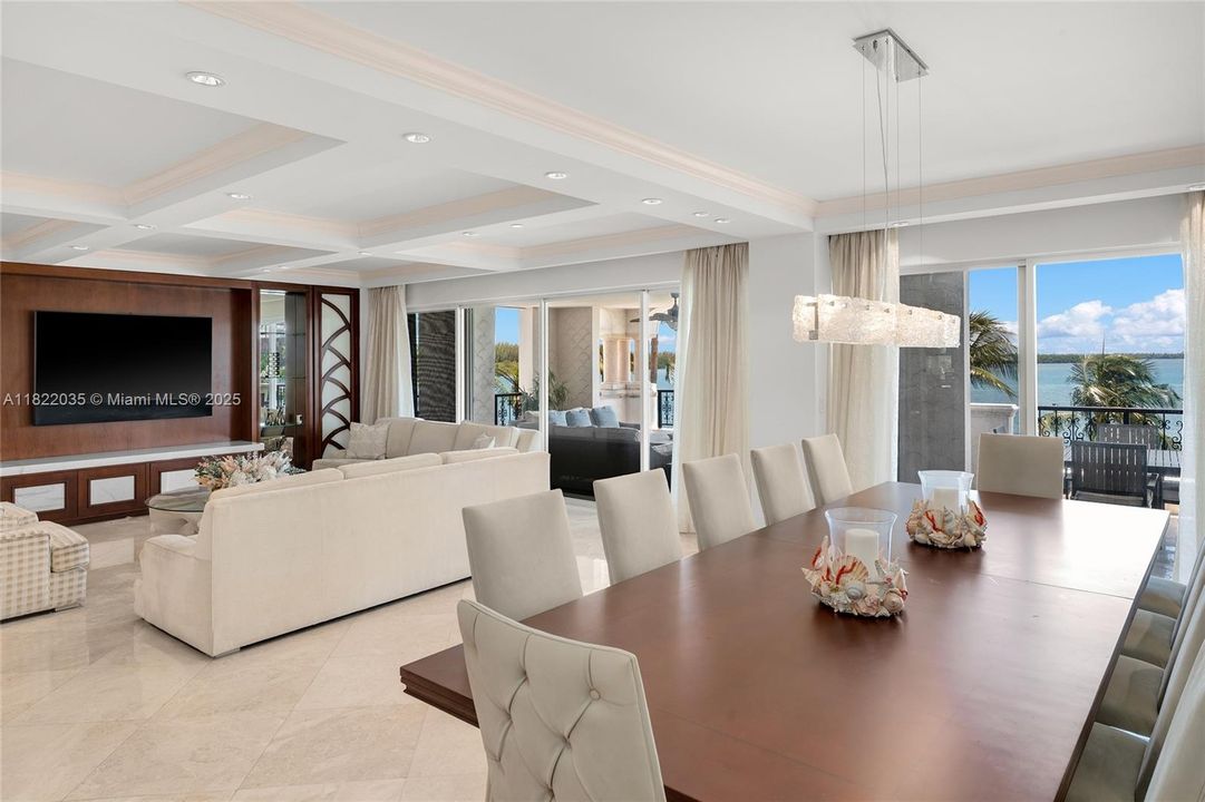 待售: $8,980,000 (4 贝兹, 4 浴室, 3790 平方英尺)